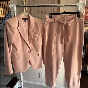 White House Black Market Pale Pink Tailored Suit with Ankle Length Pants